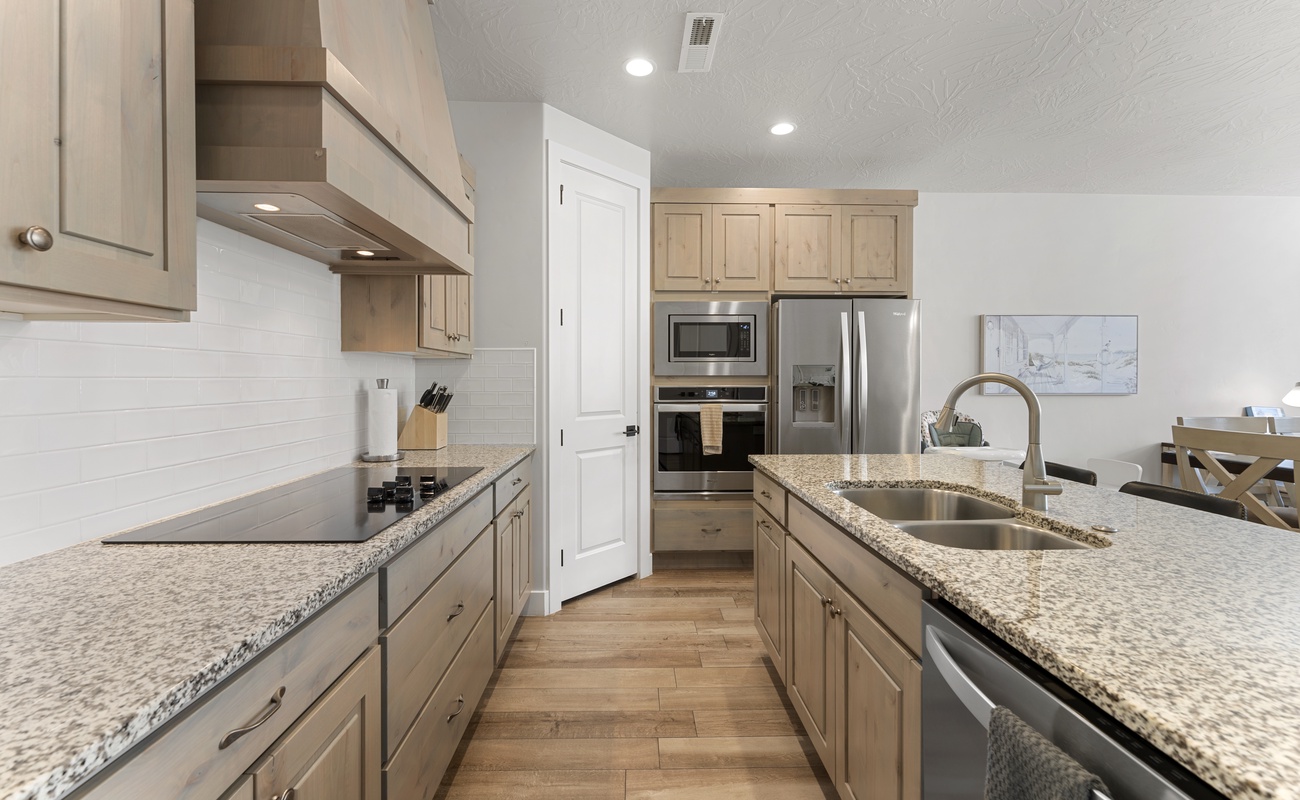 Fully Stocked Kitchen