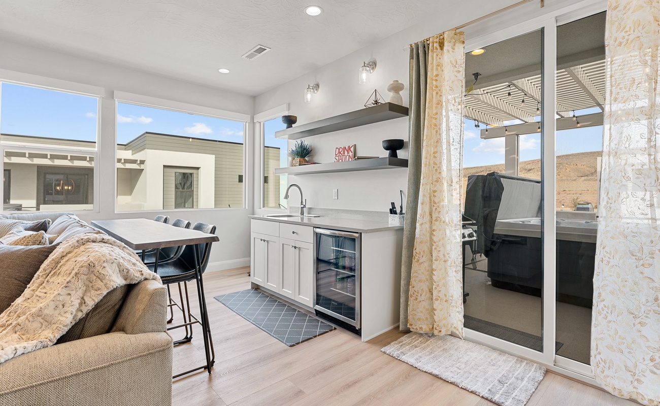 Wet Bar and Seating