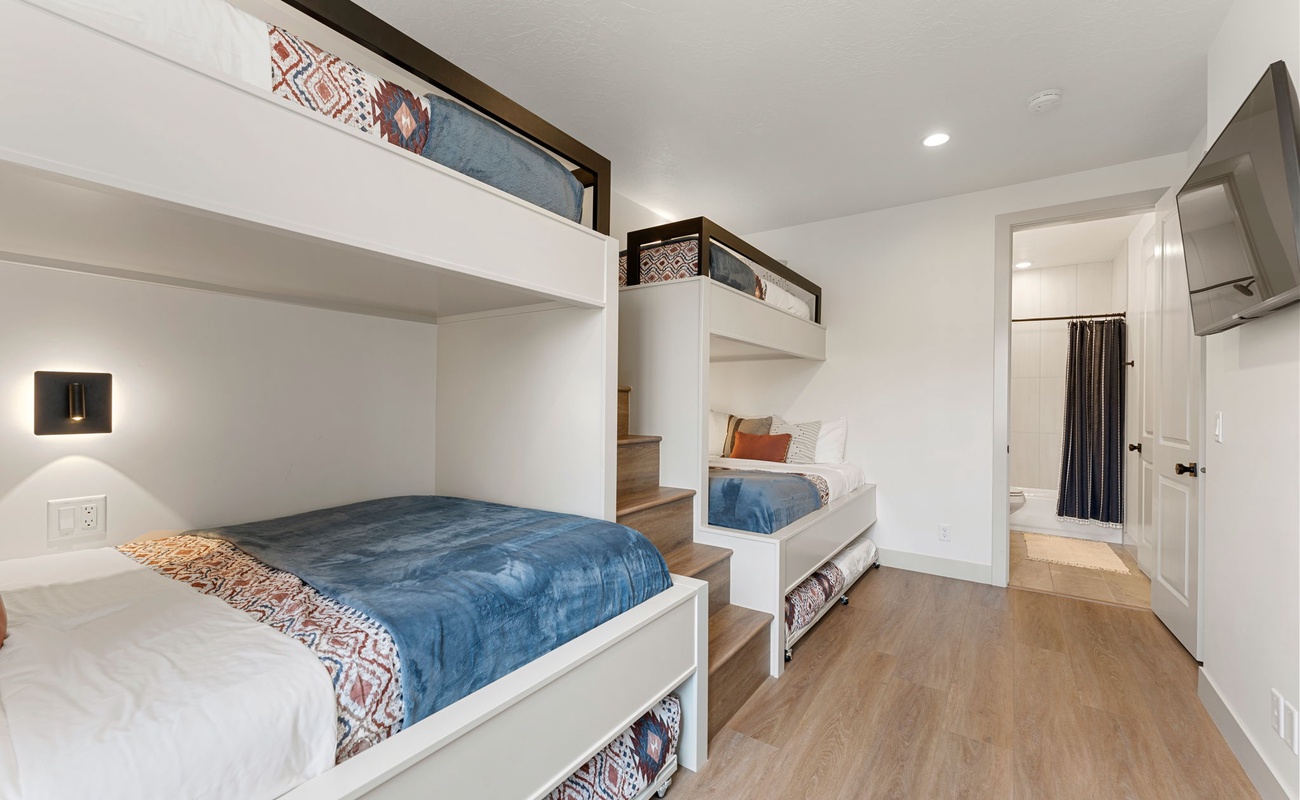 2 Twin/Double Bunks + 2 Twin Trundles