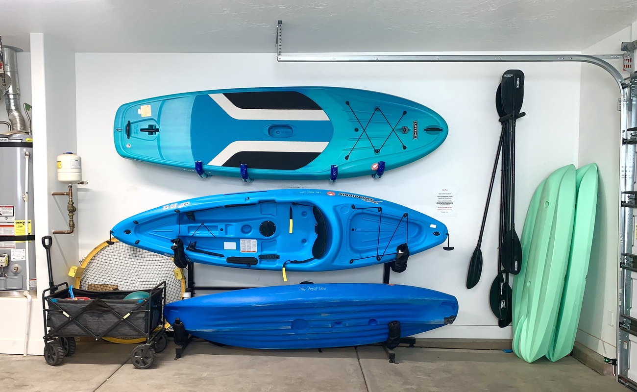 2 Paddleboard and 4 Kayaks
