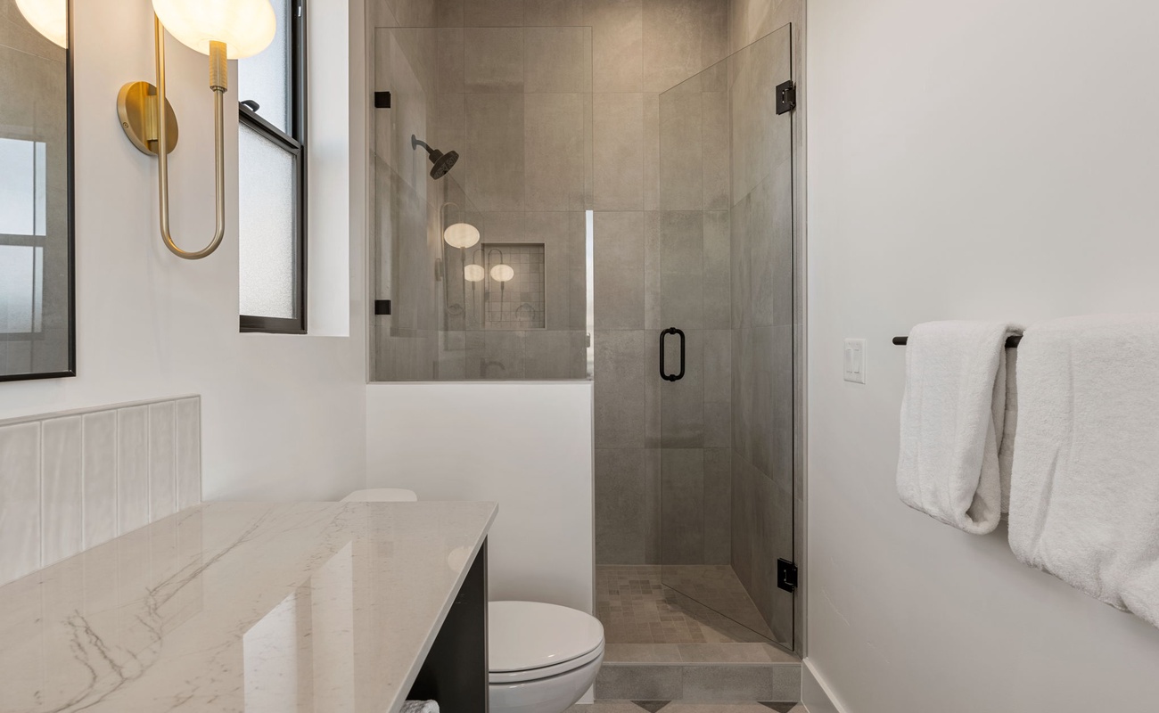 House 1: Bathroom