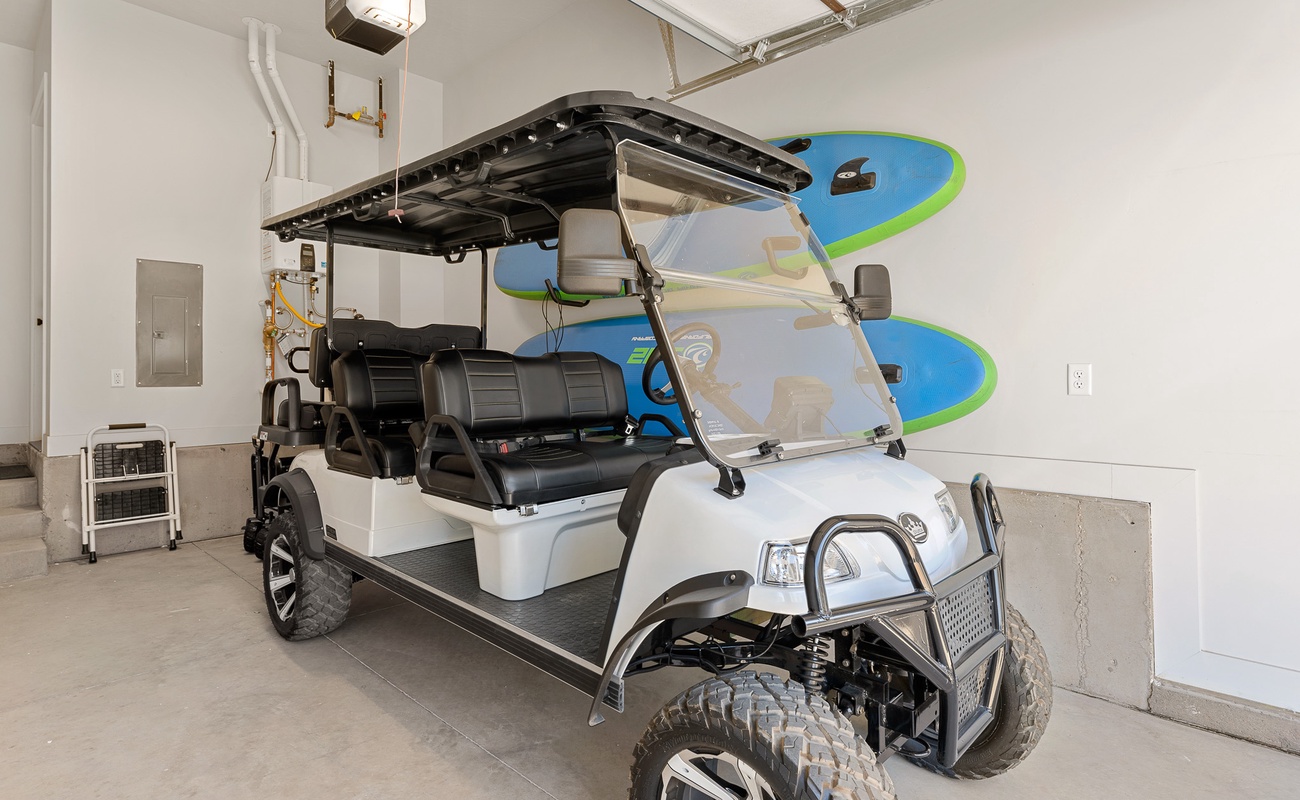 Golf Cart / 2 Paddleboards