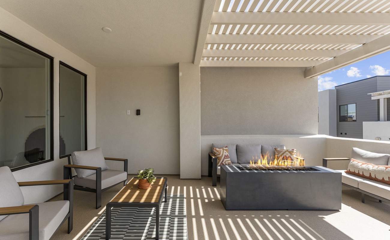 Private Hot tub + Fire Pit