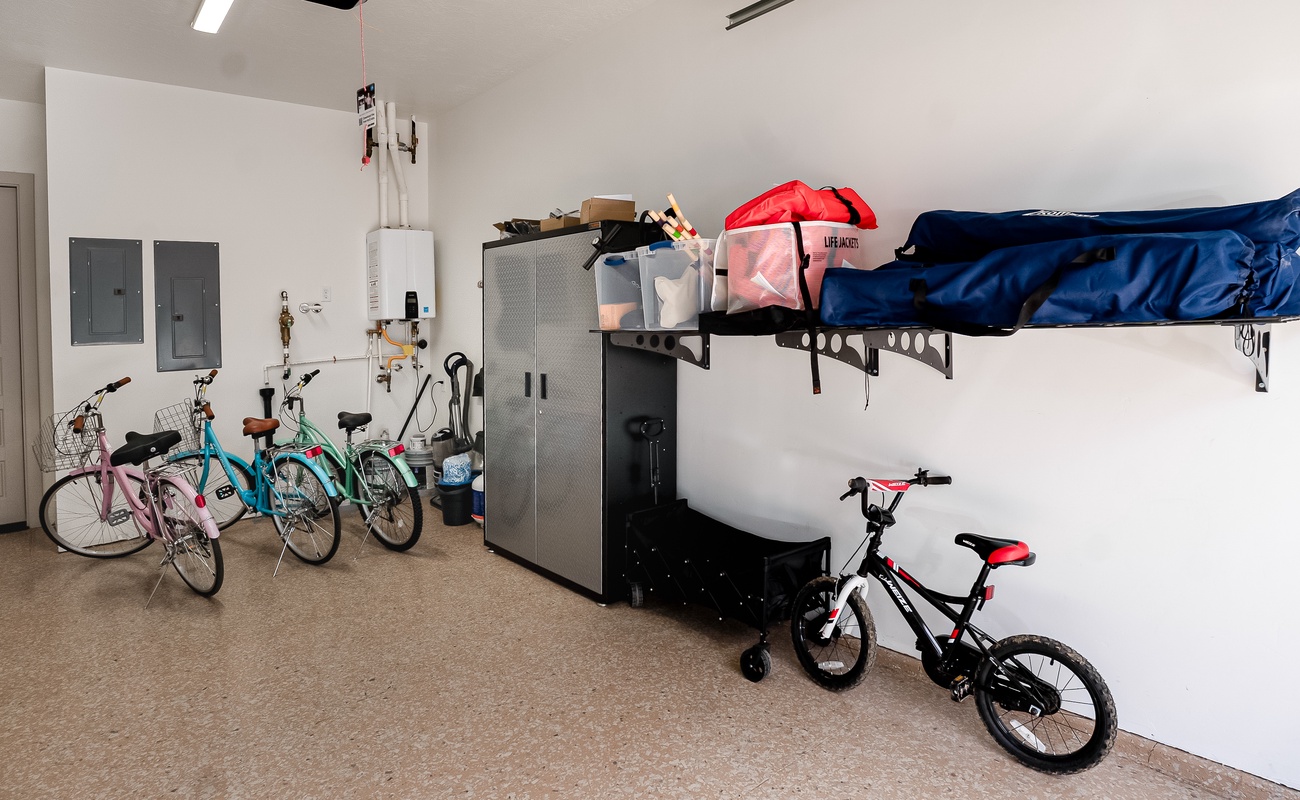 Yard toys, Chairs, Ice Chest and Loungers