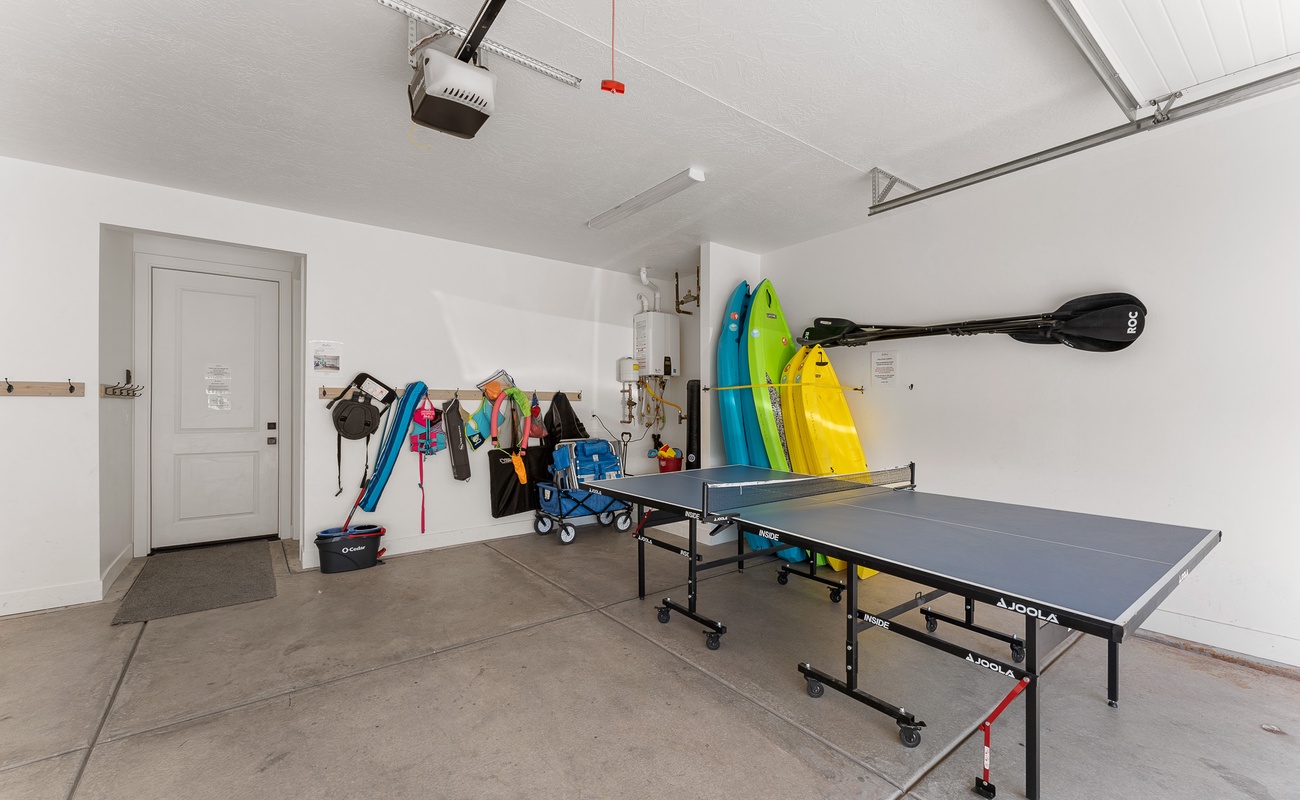 Garage, Ping Pong, Water Vessels