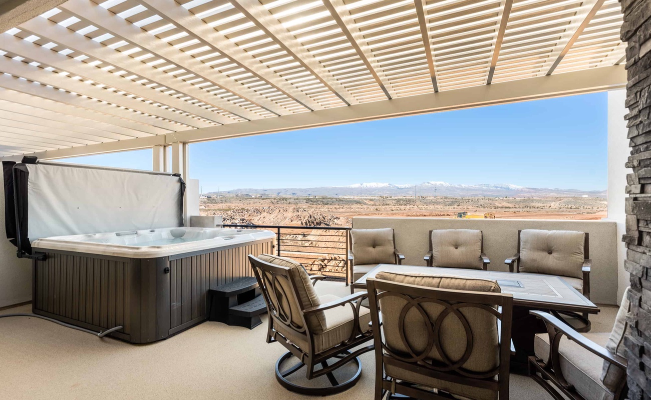 Private Hot Tub and Outdoor Seating