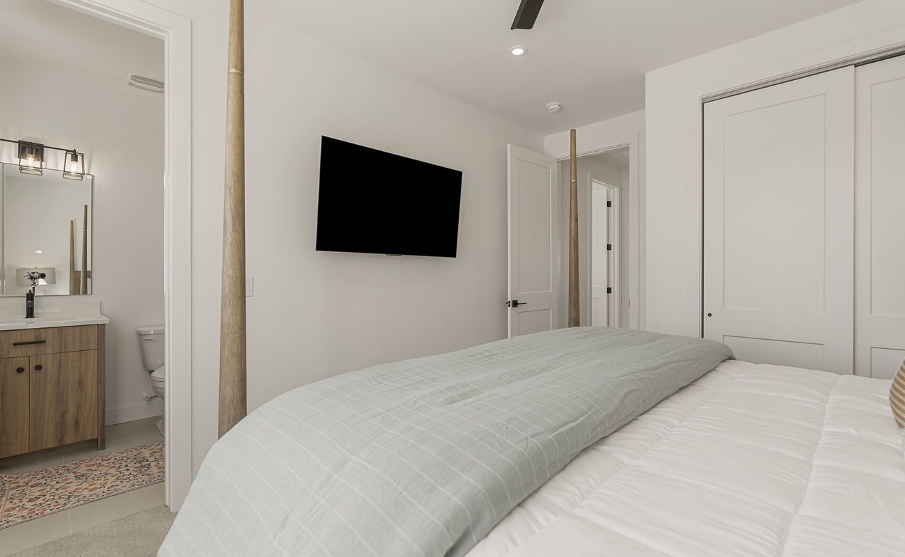 King Bedroom