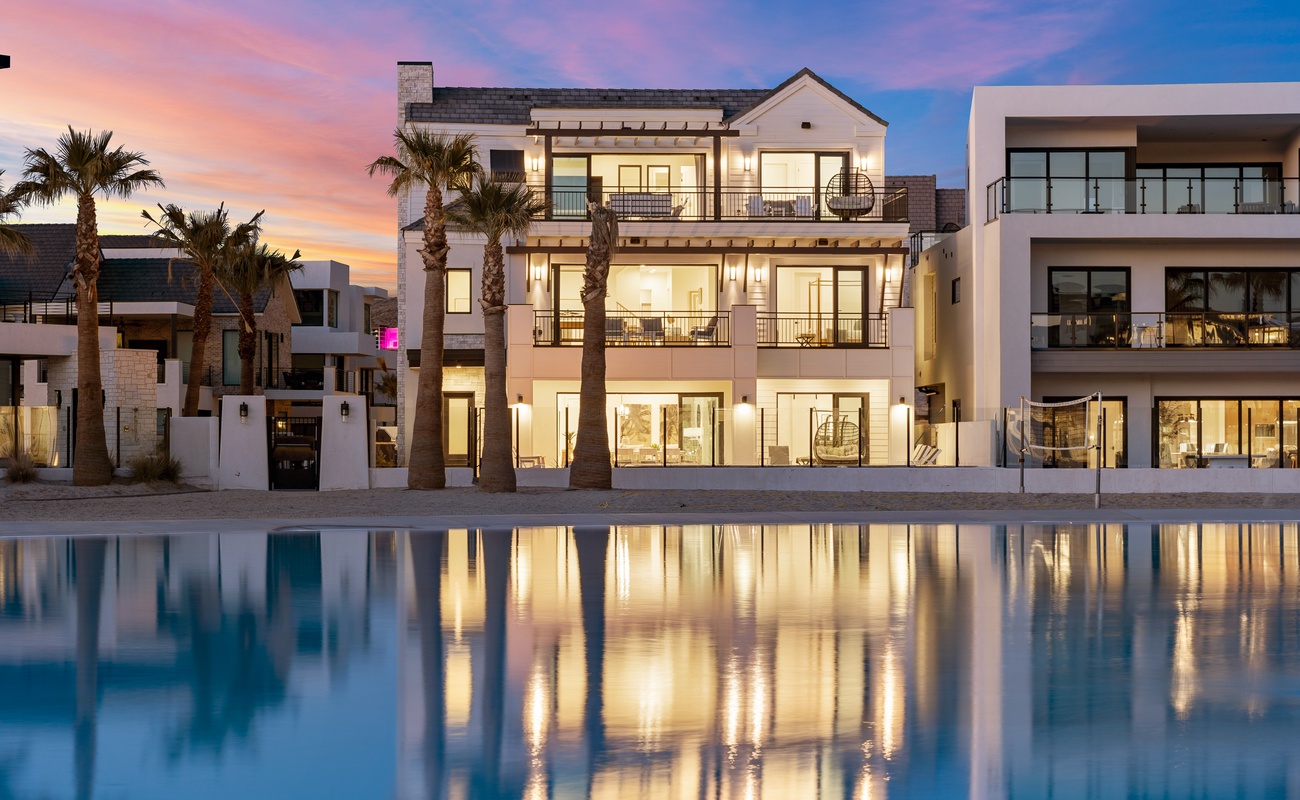 Exterior & Lagoon Access