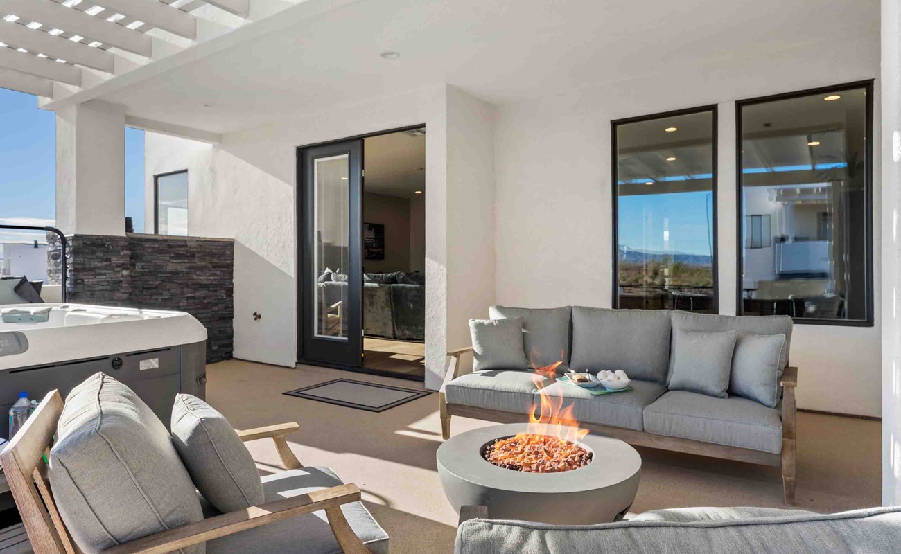 Deck, Hot Tub. Fire Pit, Patio Seating