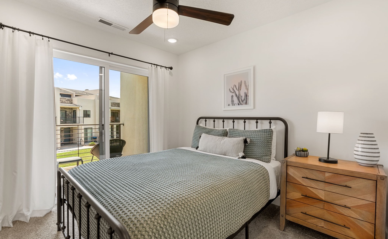 Queen Bedroom