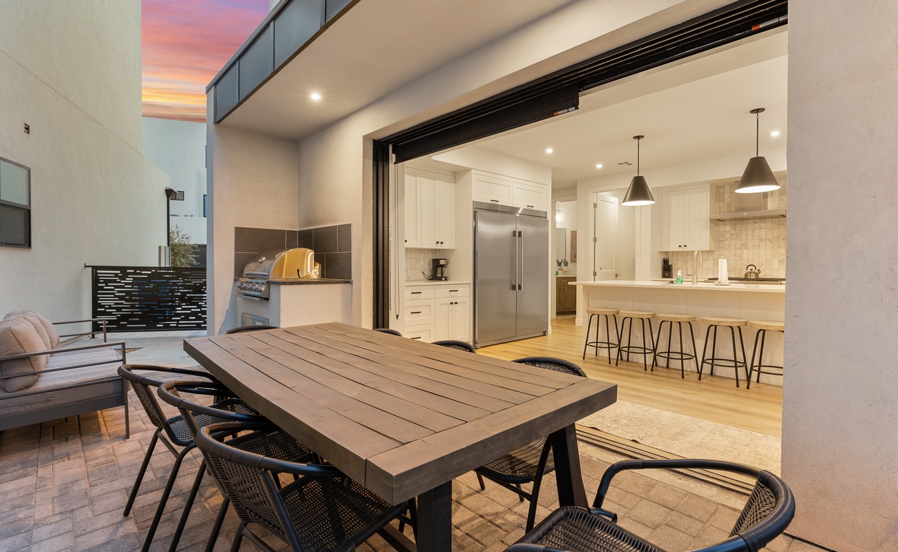 Private Outdoor Seating into Home