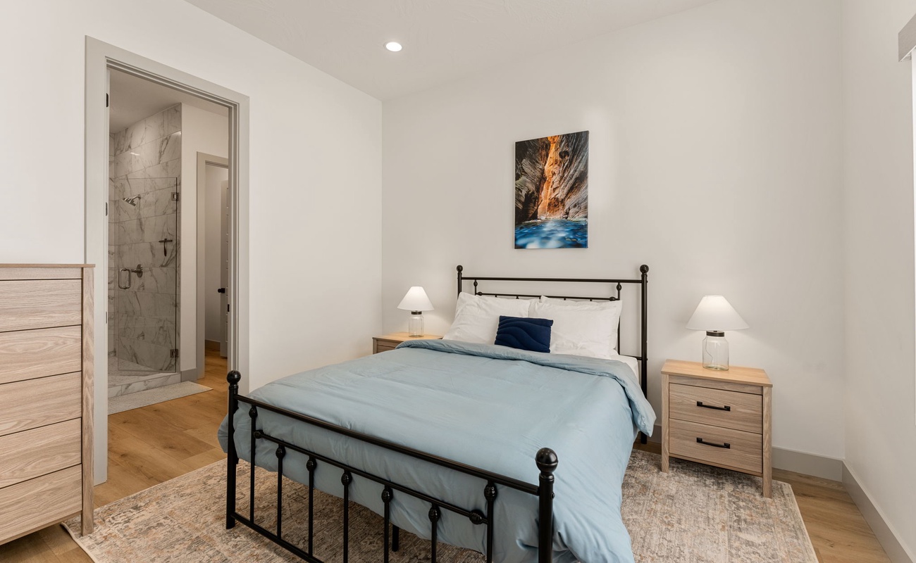 Queen Bedroom