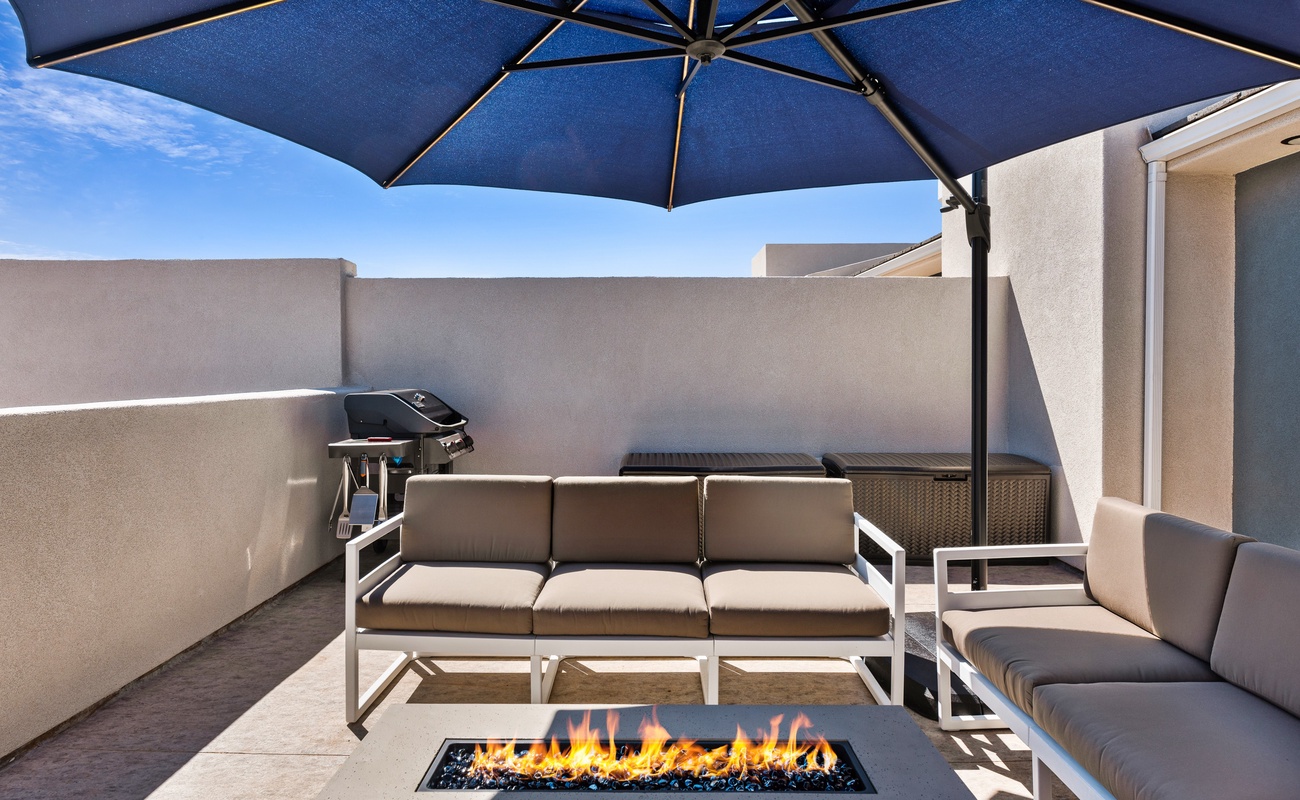 Balcony Seating / Fire Table
