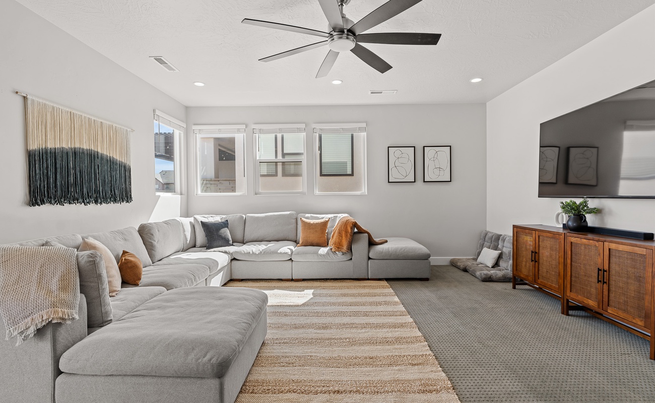 2nd Floor Living Space