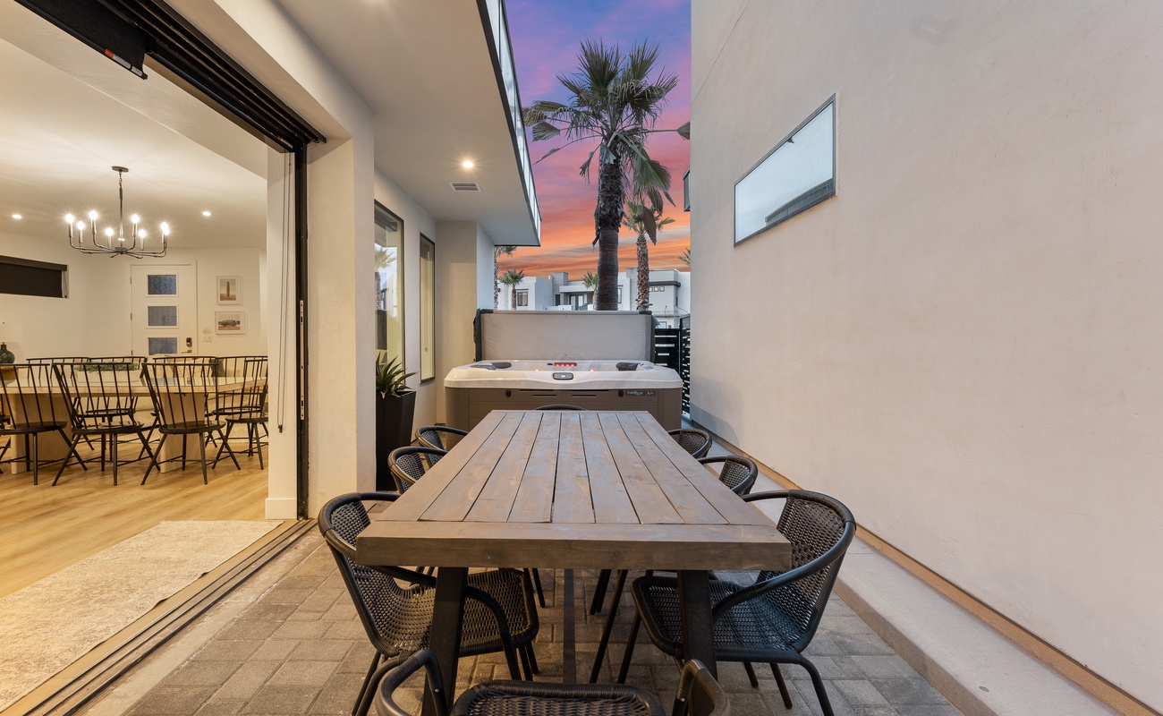 Private Outdoor Patio and Hot Tub