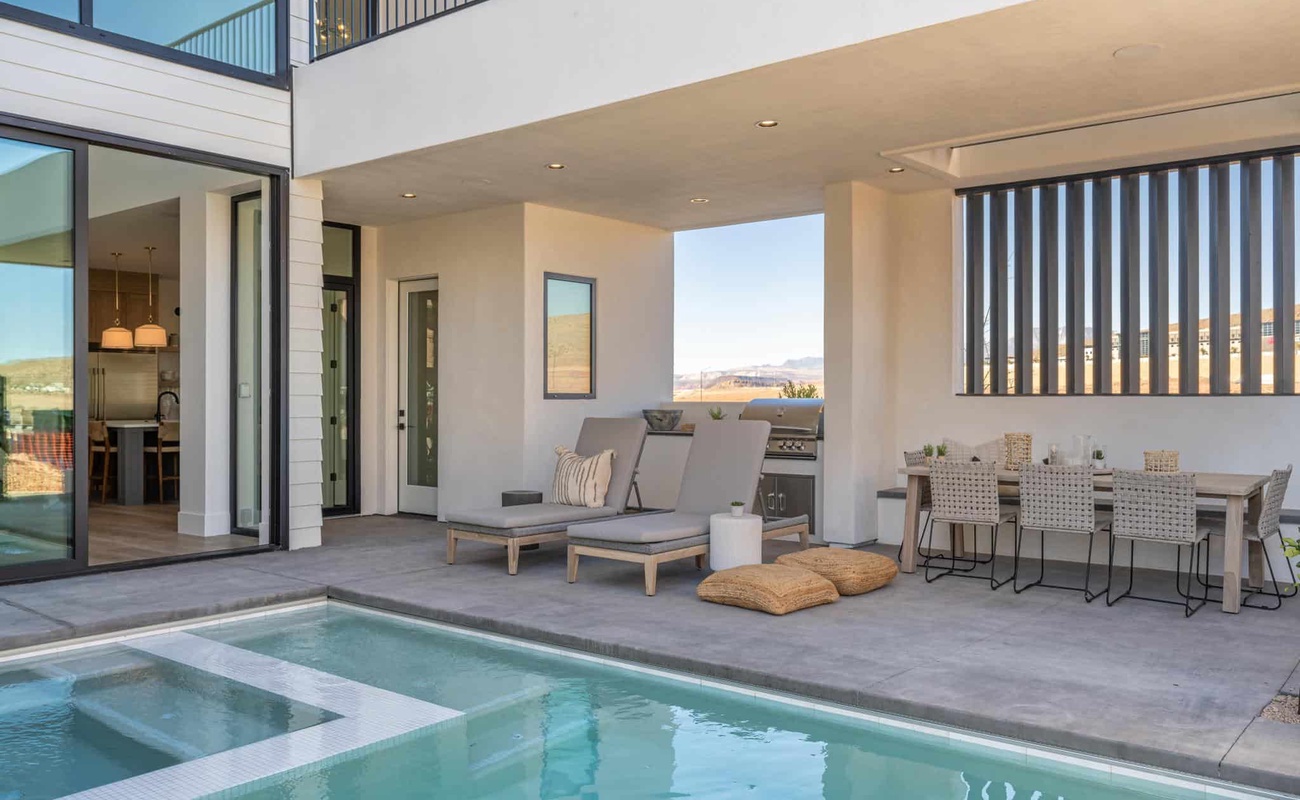 Private Pool and Hot Tub