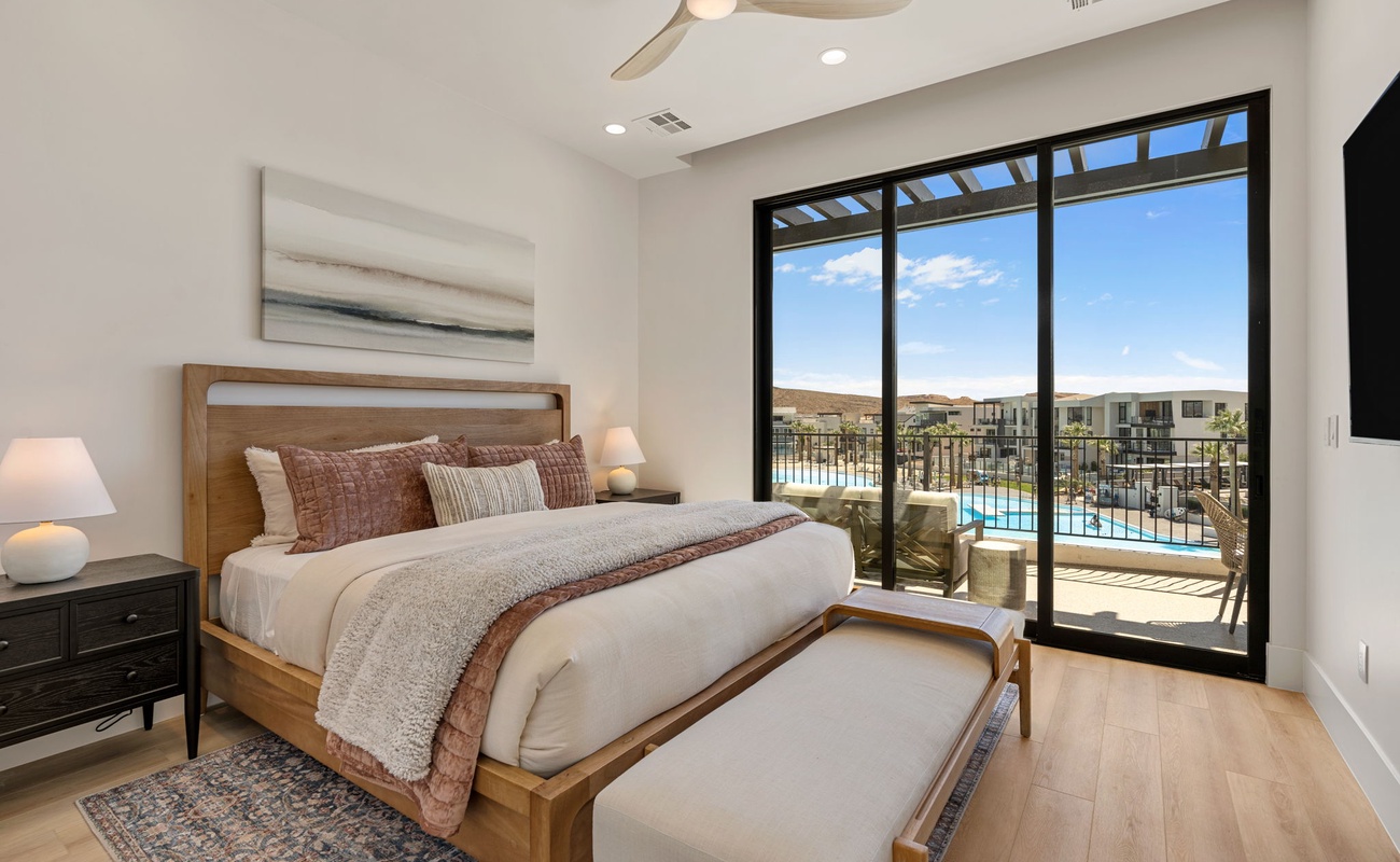 Unit C - King Bedroom