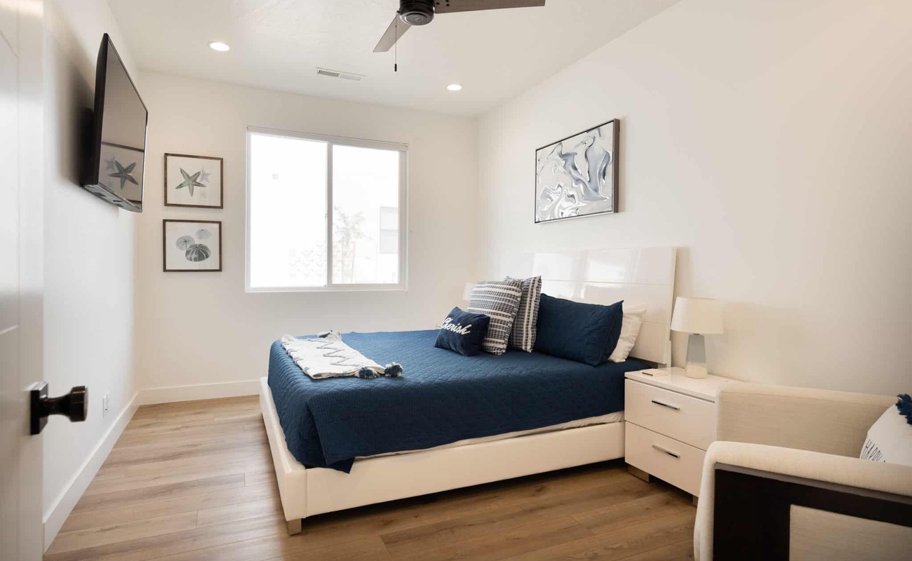 King Downstairs Bedroom