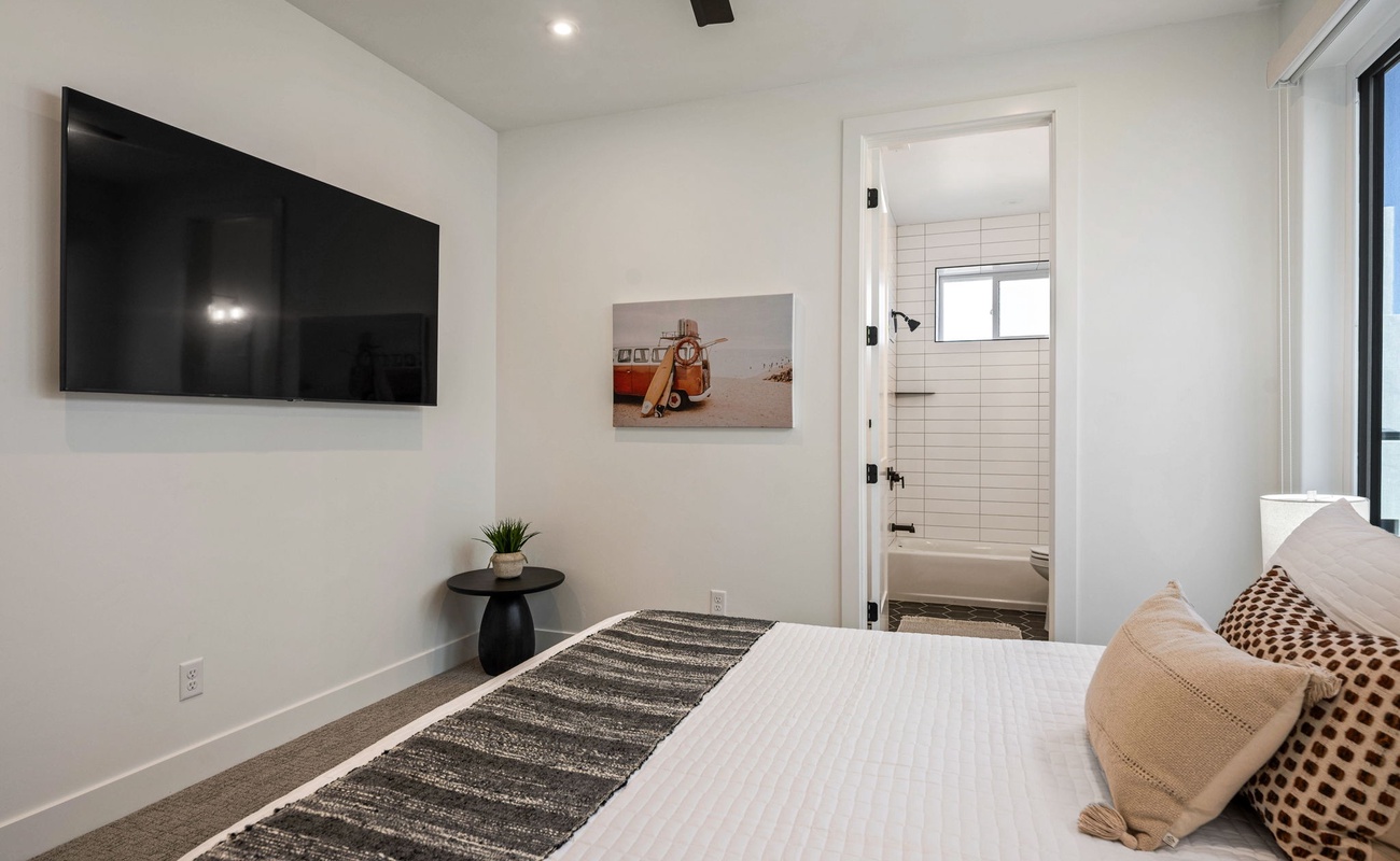 Queen Bedroom w/ Attached Bath
