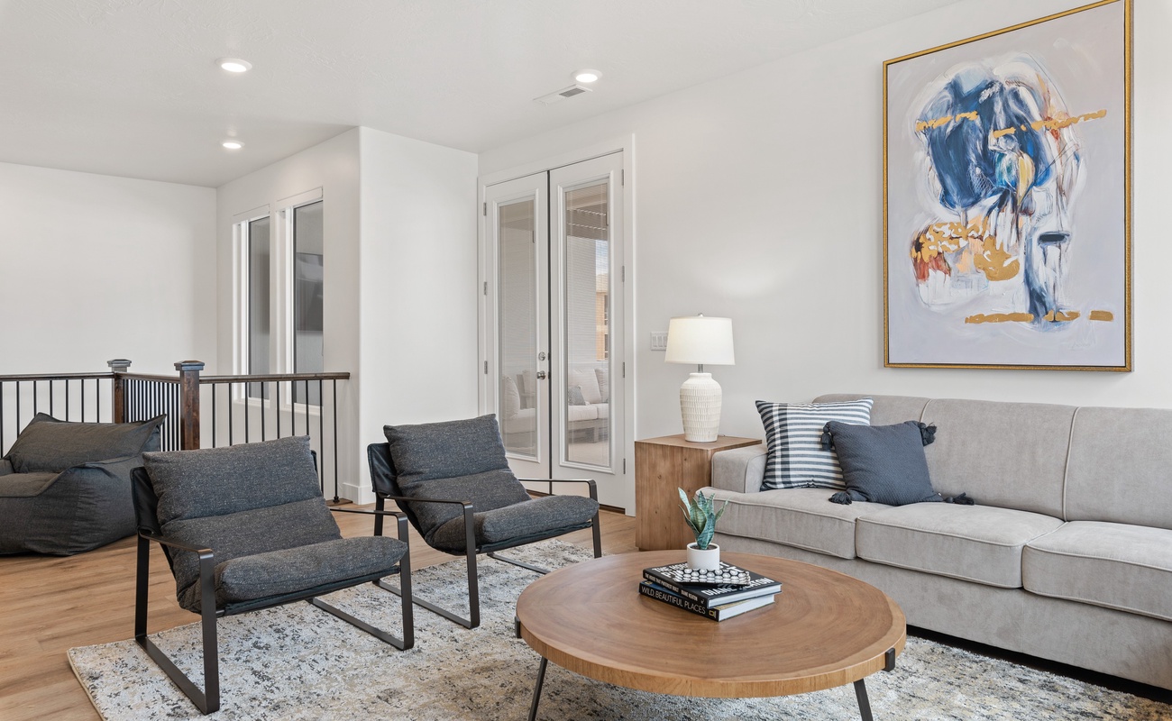 Family Room Sitting Area 2nd Level