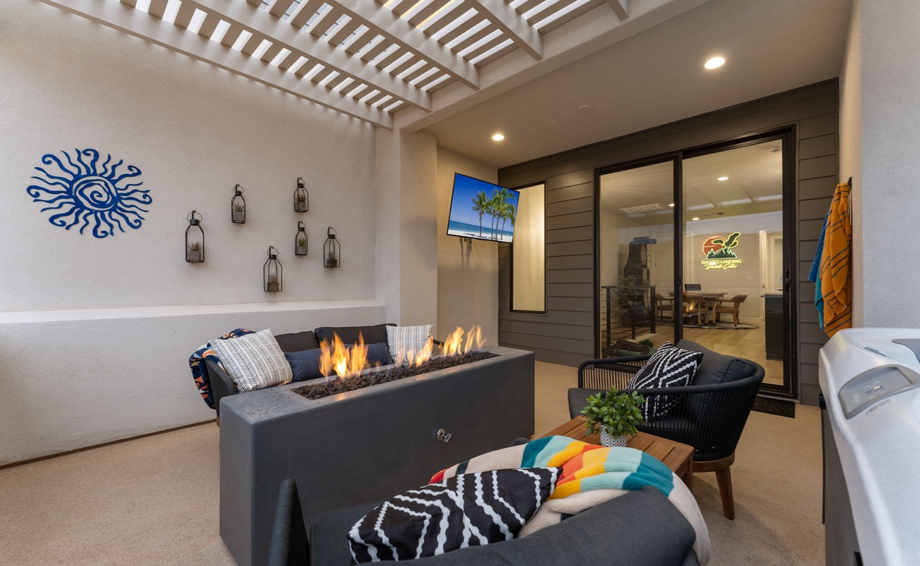 Balcony with Fireplace & TV