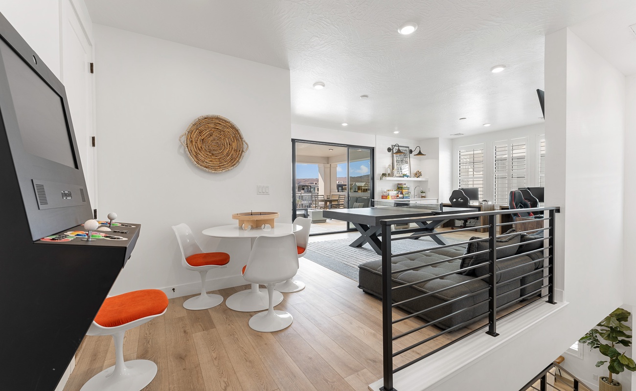 Game Room - Arcade, Xboxes and Ping Pong