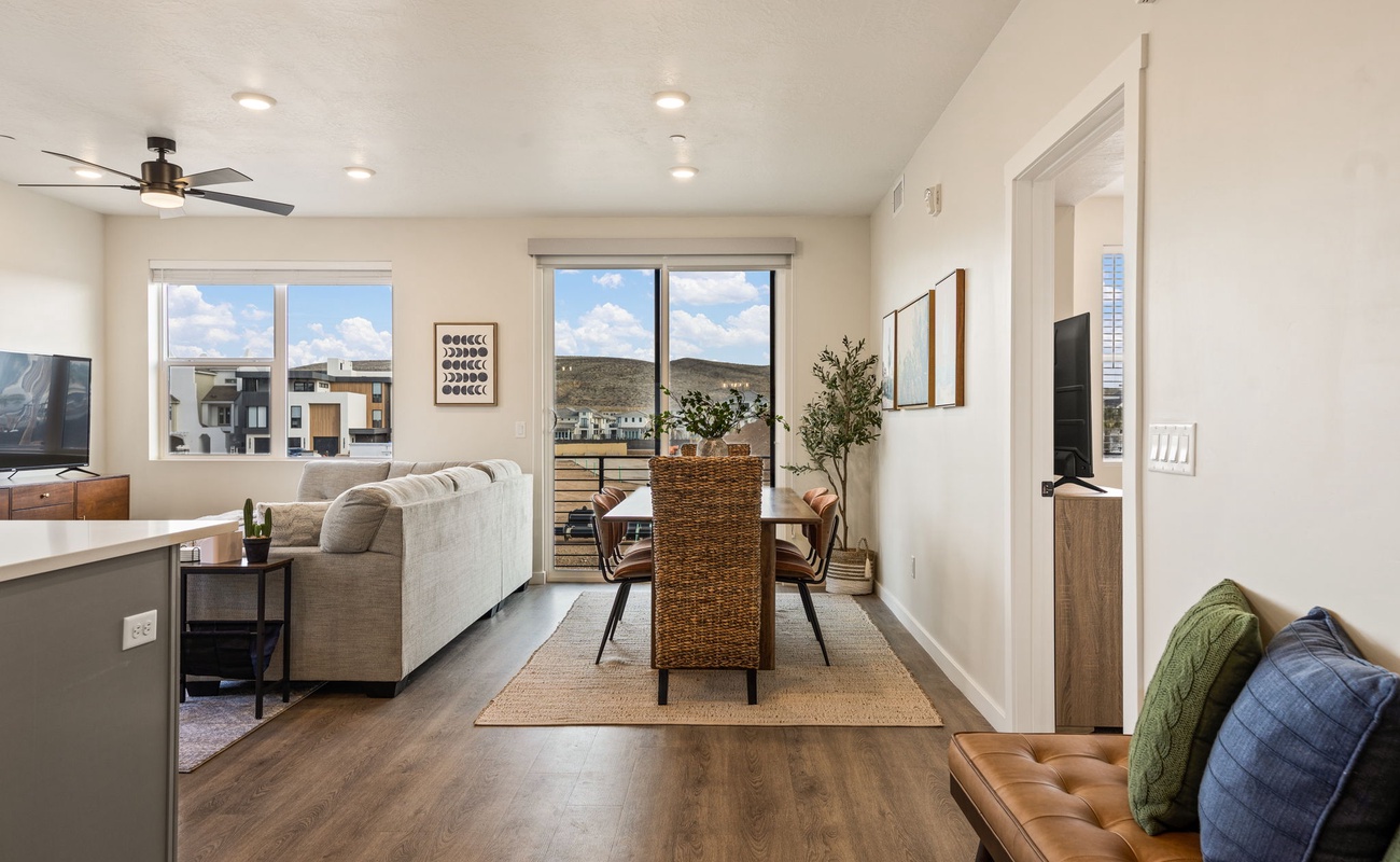 Dining/Living Room