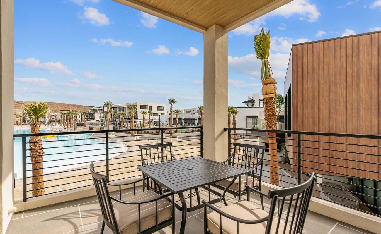 Unit A - Outdoor Seating