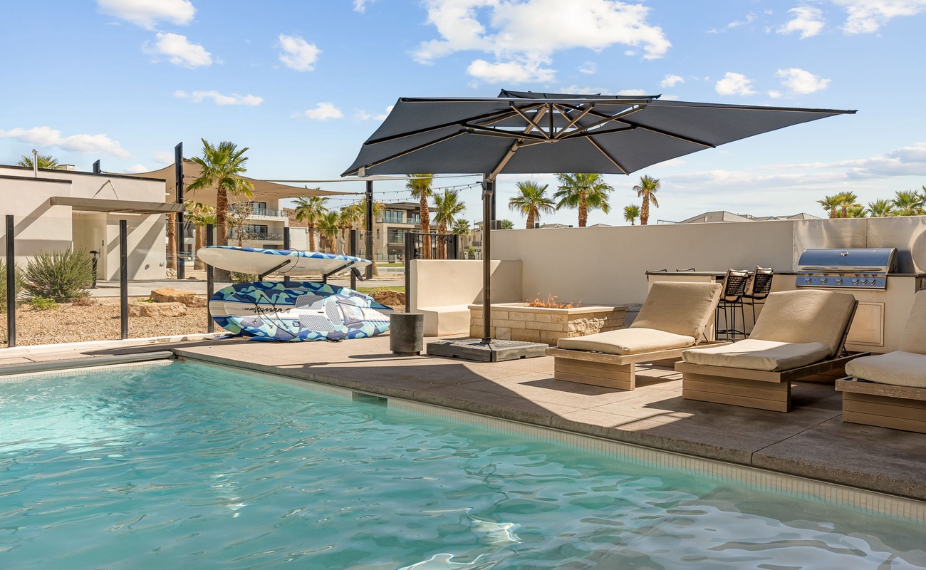 Private Pool + Waterslide