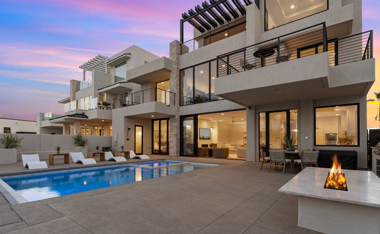 Exterior View of Rental & Private Pool