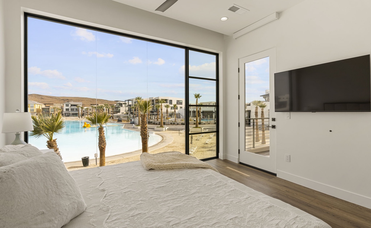 Unit A - King Bedroom