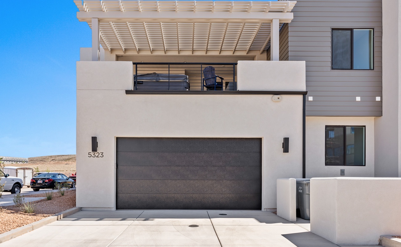 2 Car Garage & Upper Patio with Hot Tub