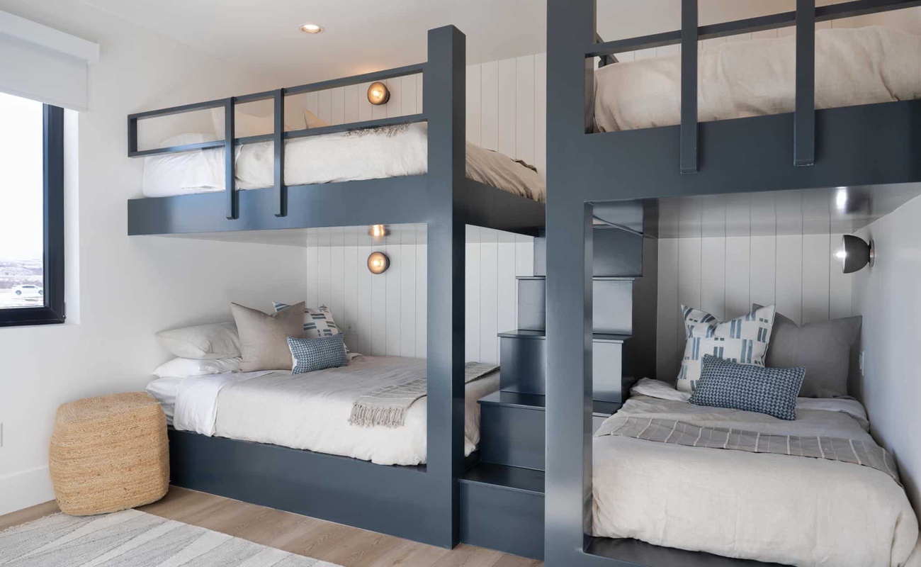 1 Twin/Twin Bunk and 1 Q/Q Bunk