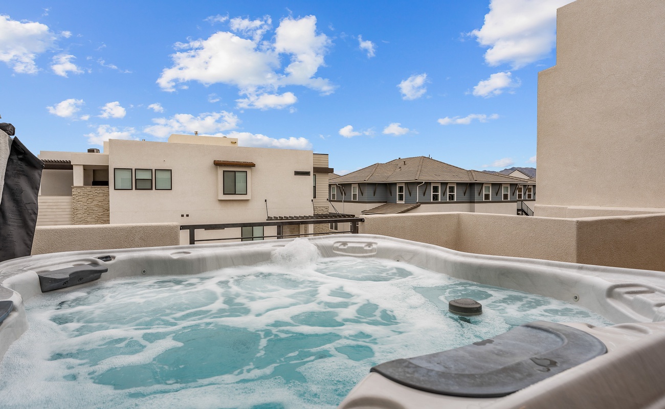 Rooftop Patio and Private Hot Tub