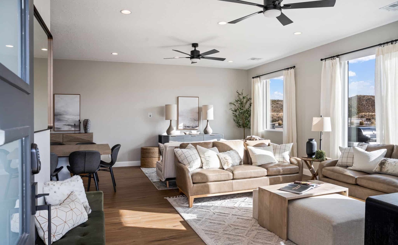 Living Room / Dining Room