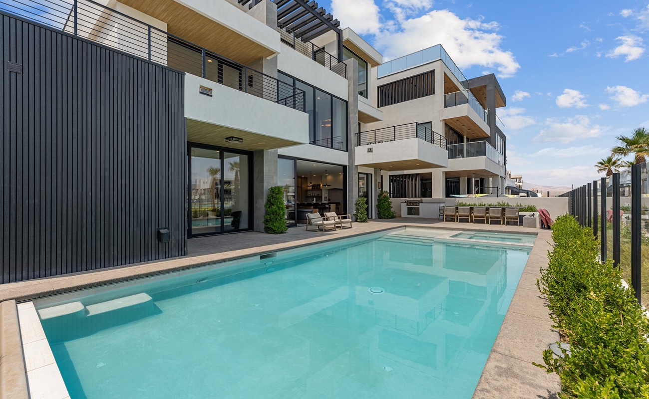 Private Pool + Hot Tub