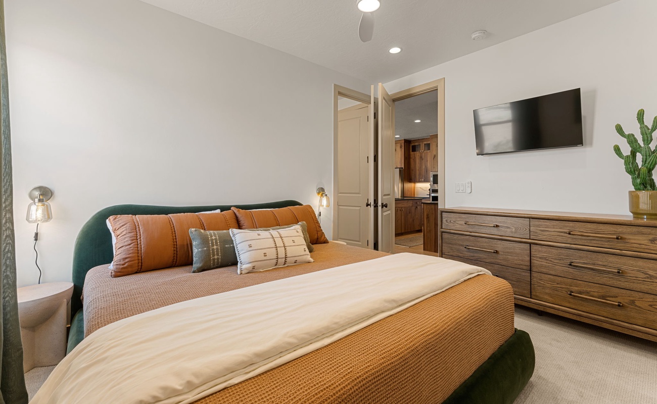 King Bedroom