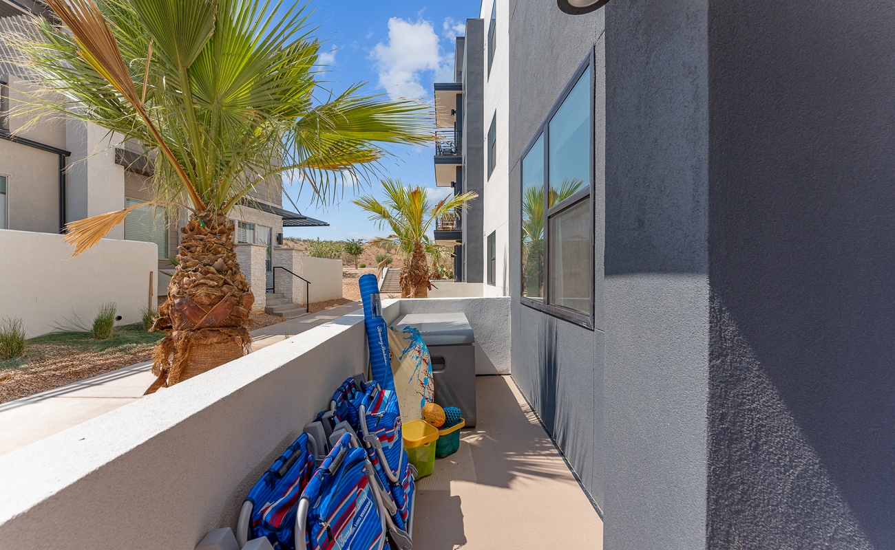 Beach Chairs and Pool / Sand Toys