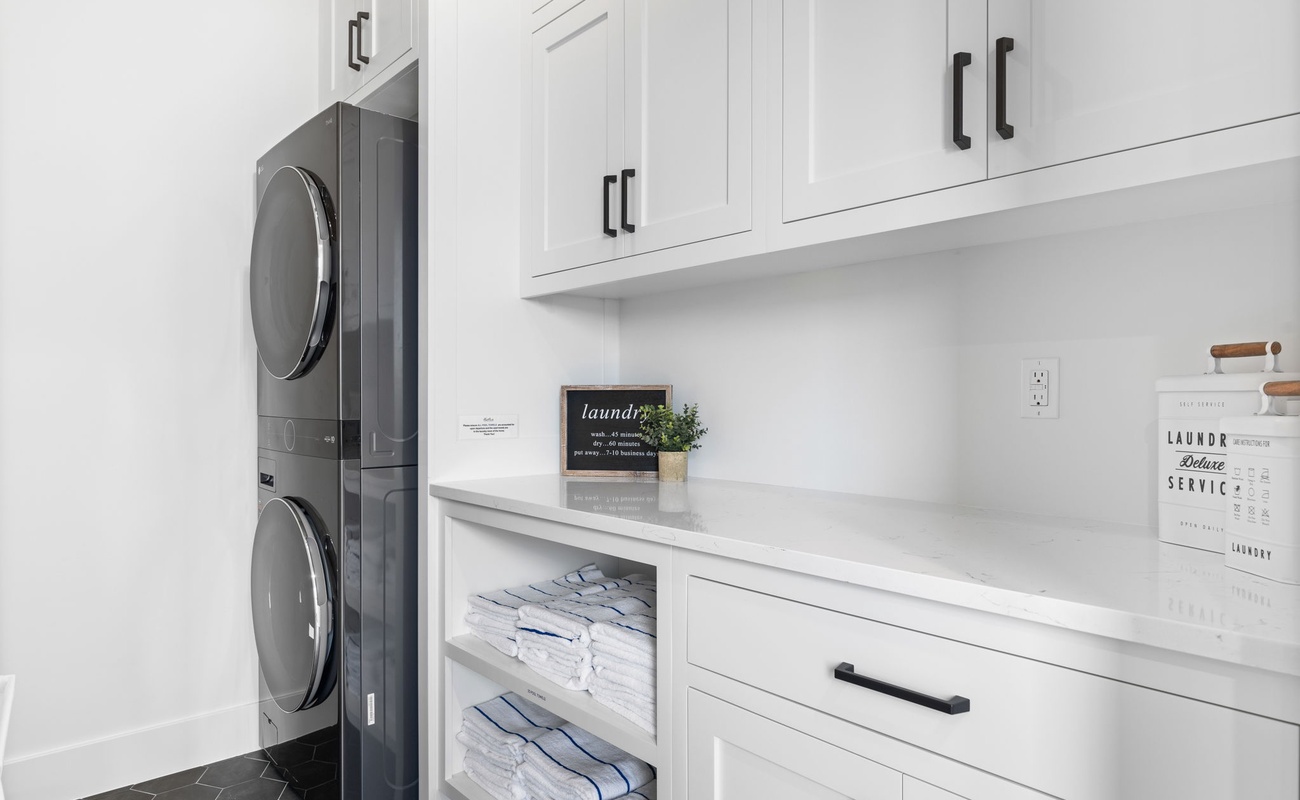 2 Sets of Washers / Dryers