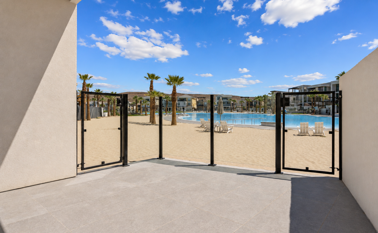 Unit B + C - Access Gate