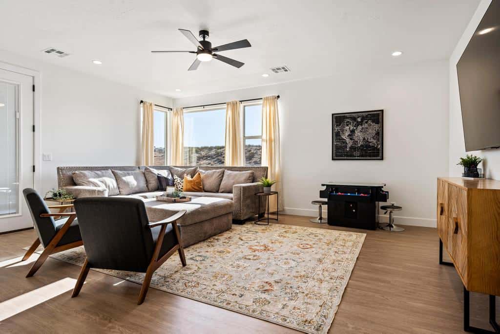 2nd Floor Living Room