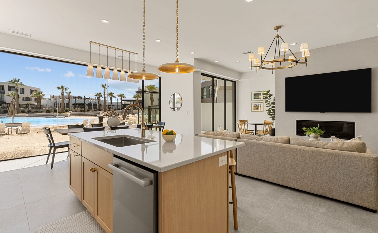 Barefoot Beach House B