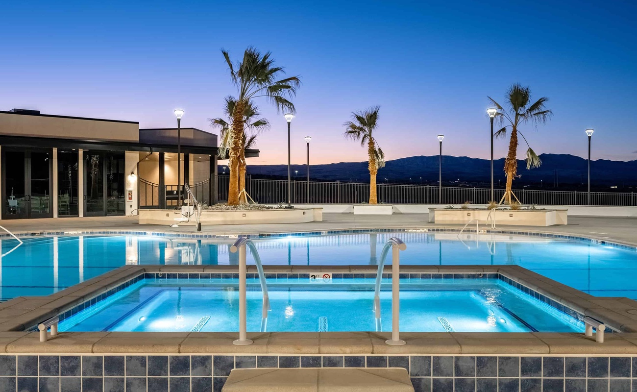 Community Hot Tub and Pool