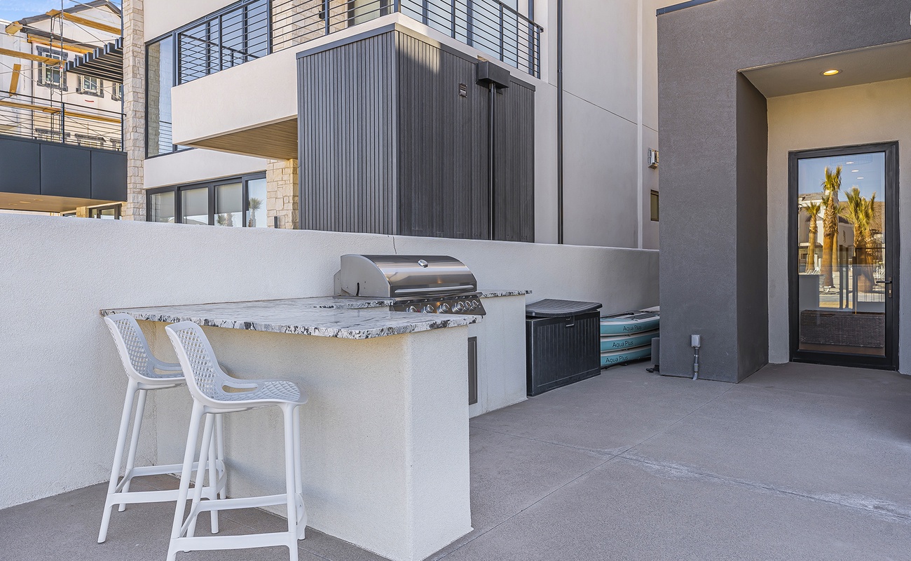 Outdoor Built-in Grill