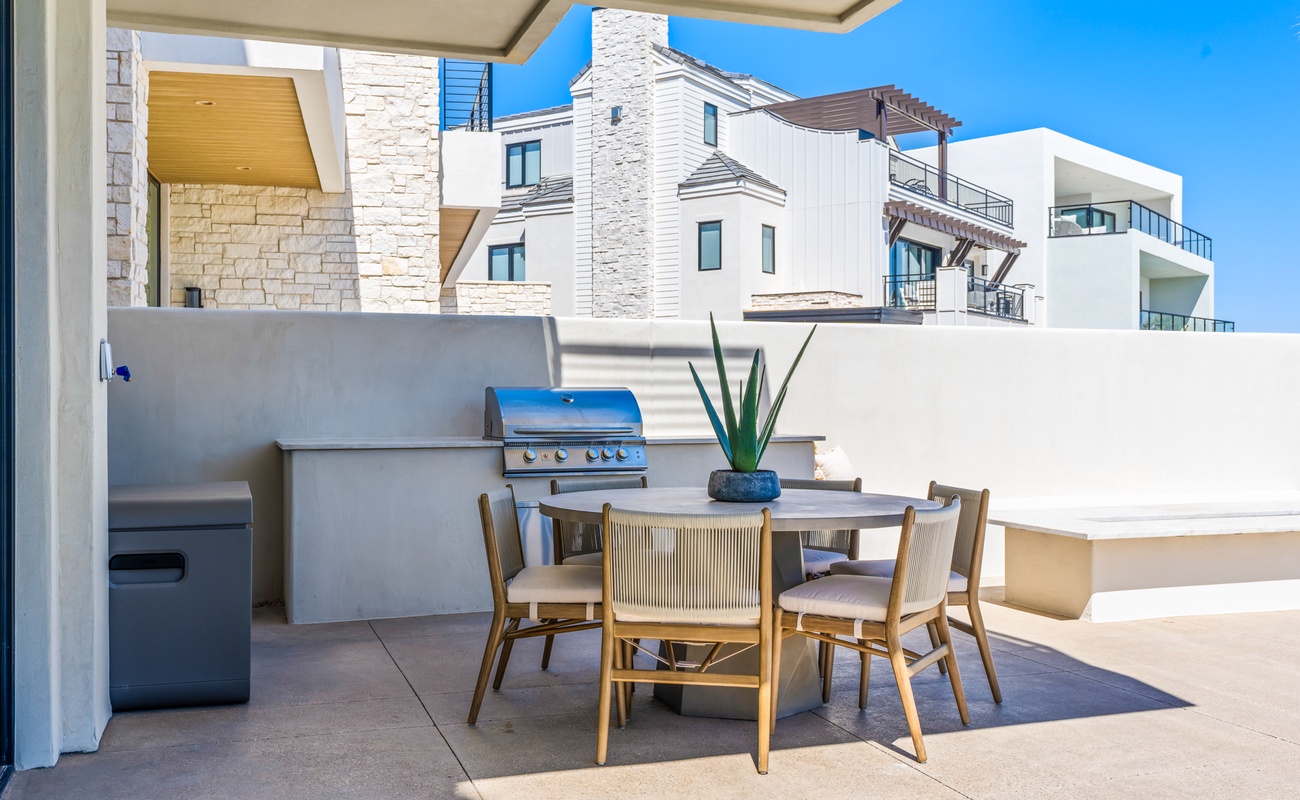 Outdoor Built in Grill and Table