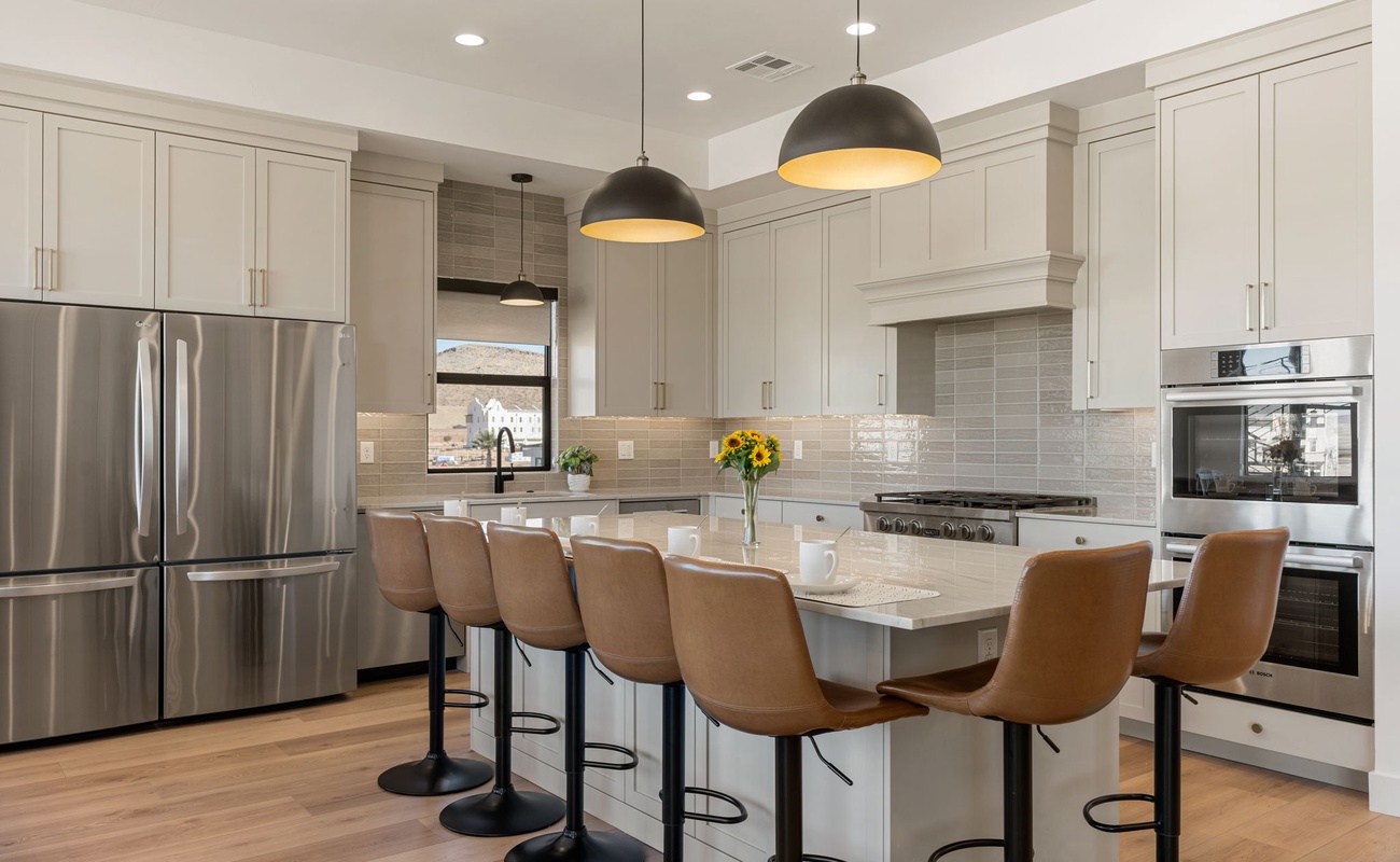 House 1: Fully Equipped Kitchen