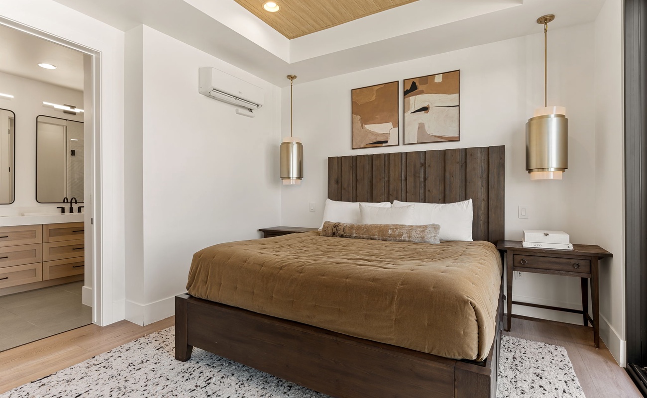 King Bedroom