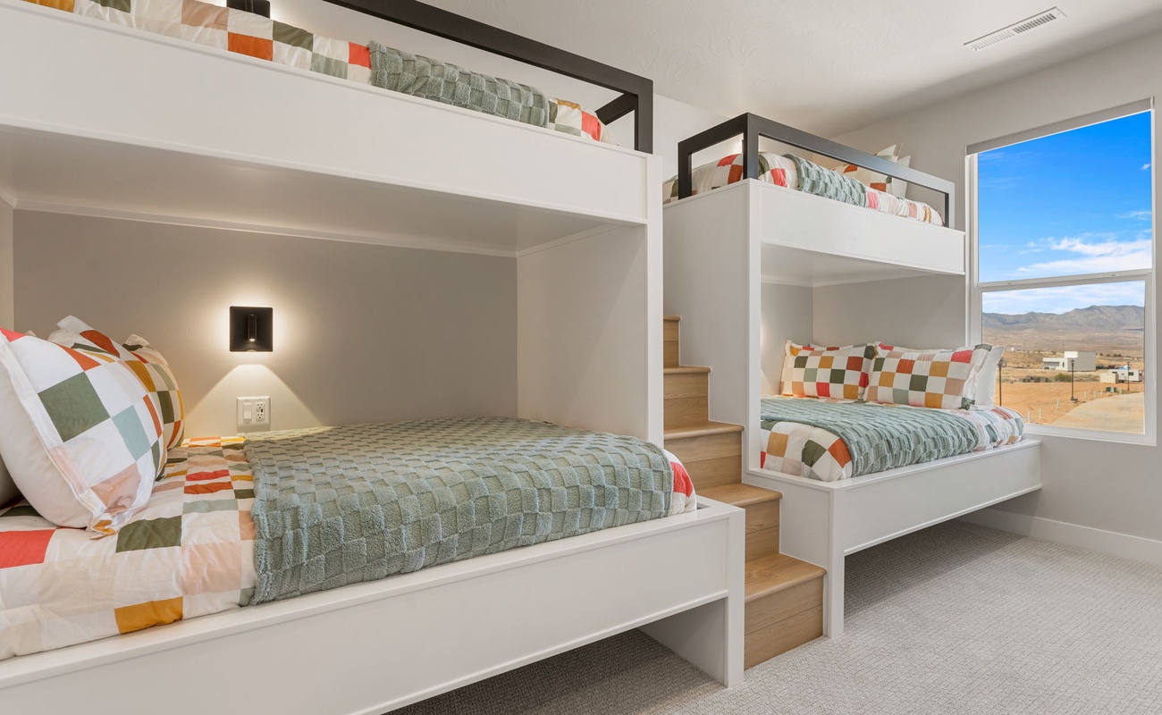 2 Twin/Double Bunks