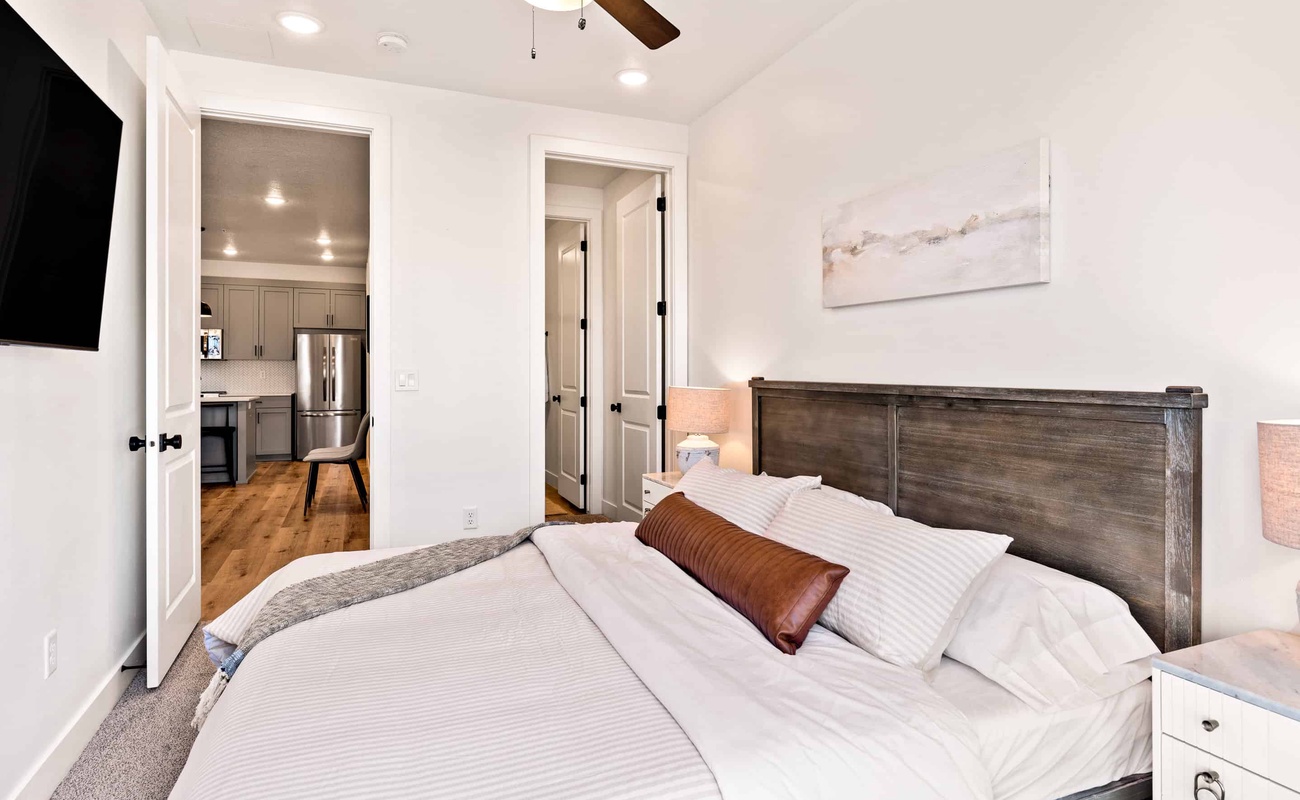 Master Bedroom on Ground Floor - King Bed