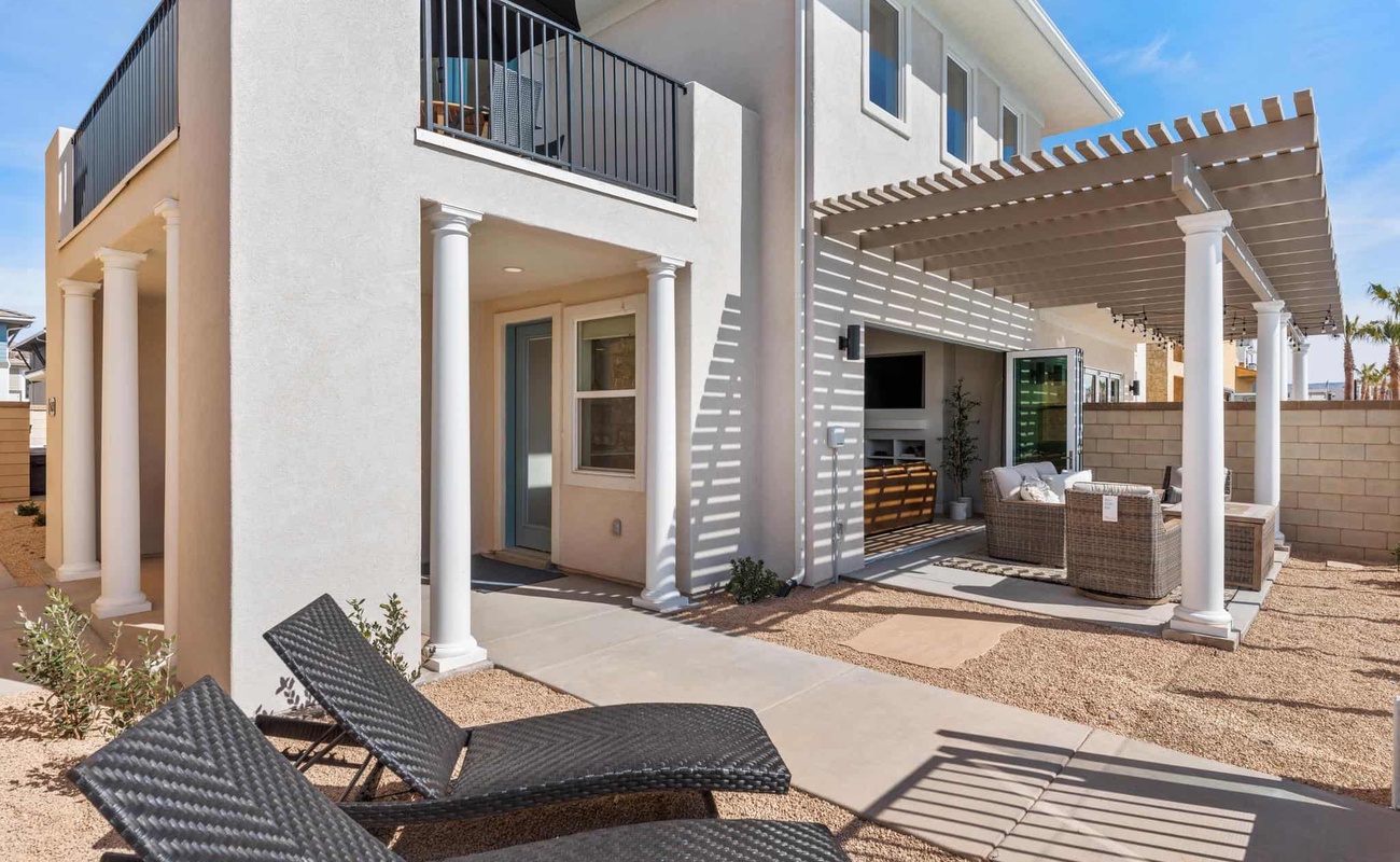 Patio Seating / Backyard